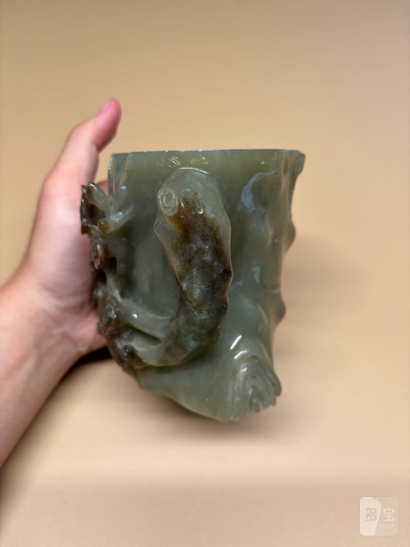 清 青白玉圆雕喜上眉梢树桩形壶 - 图3